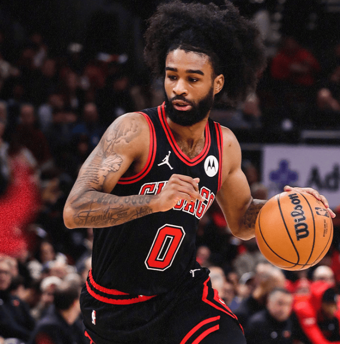 包含巴西男篮爆冷热火B队，戈贝尔惊艳世界的词条