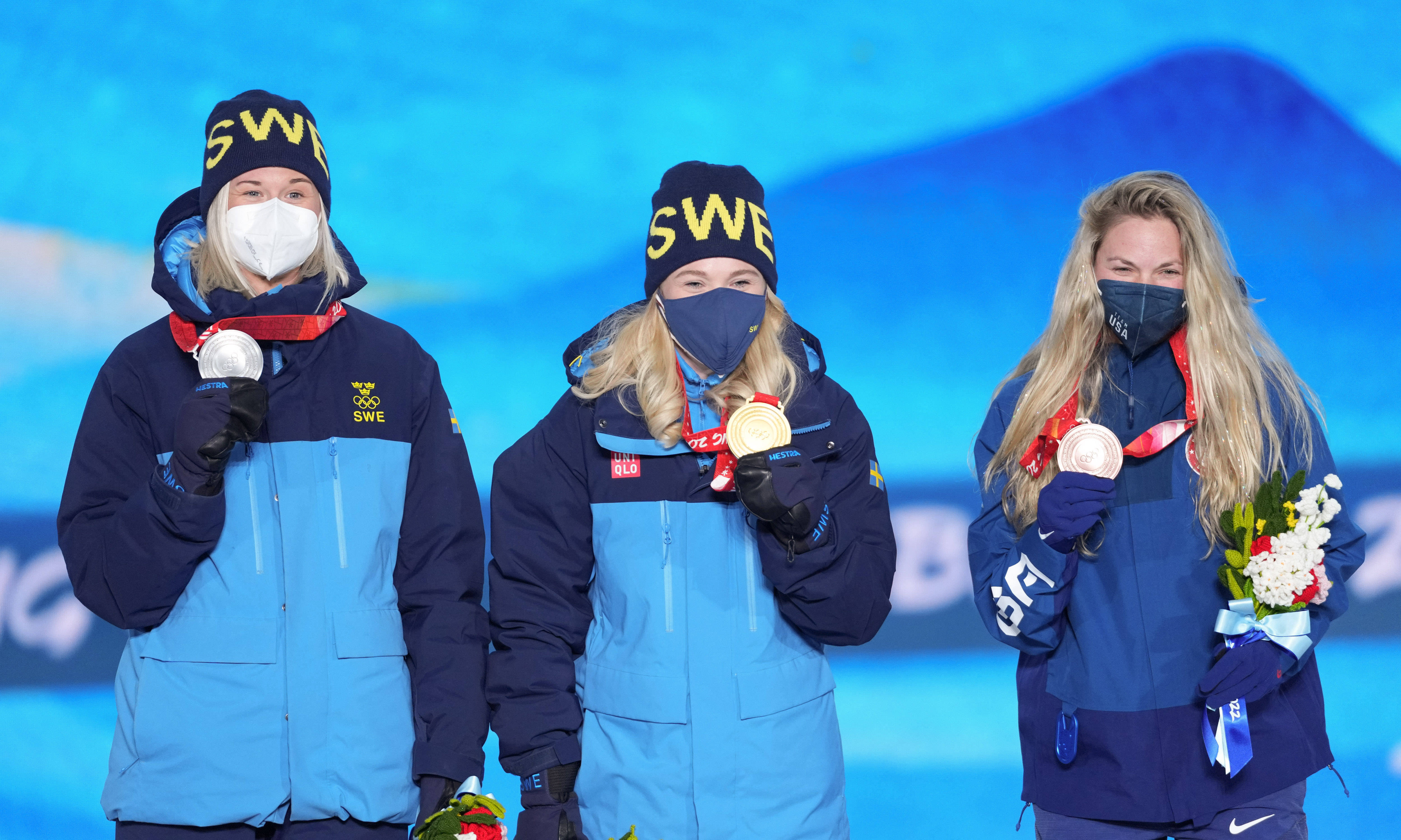 瑞典滑雪选手冲刺最后一刻夺冠