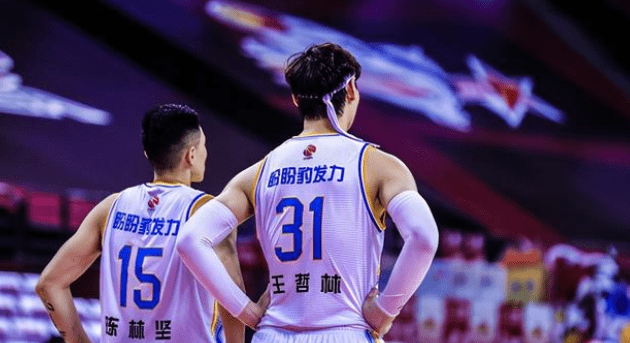 福建男篮士气高昂，追求胜利