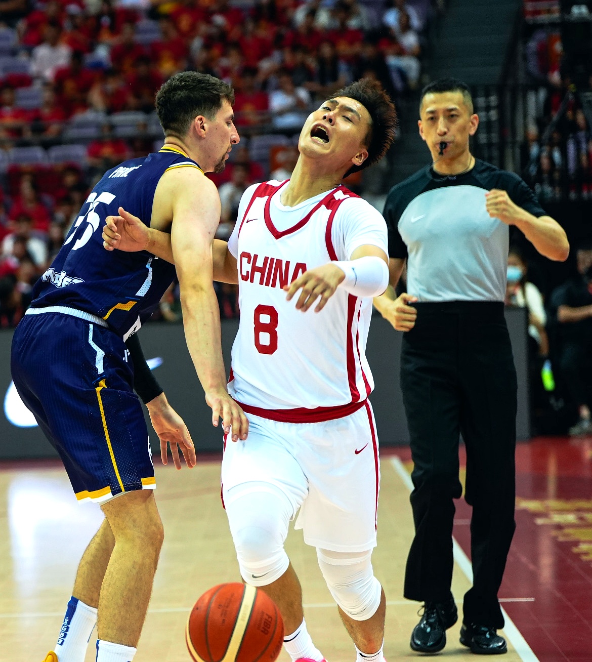 世界篮球联赛：大范围洋溢着团结之美的简单介绍