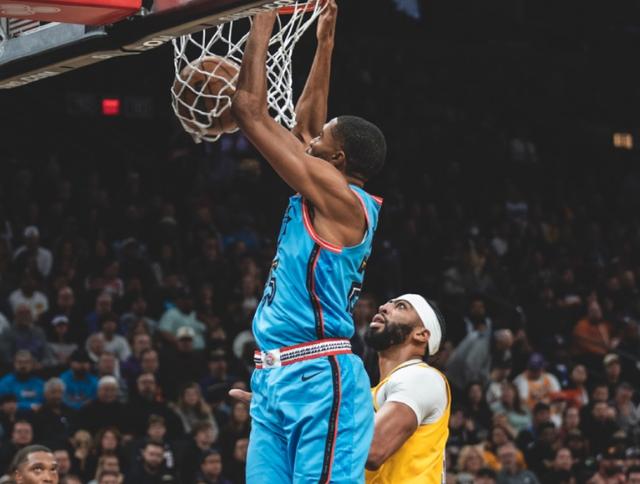 土耳其男篮轻取勇士B队，贝弗利制霸全场的简单介绍