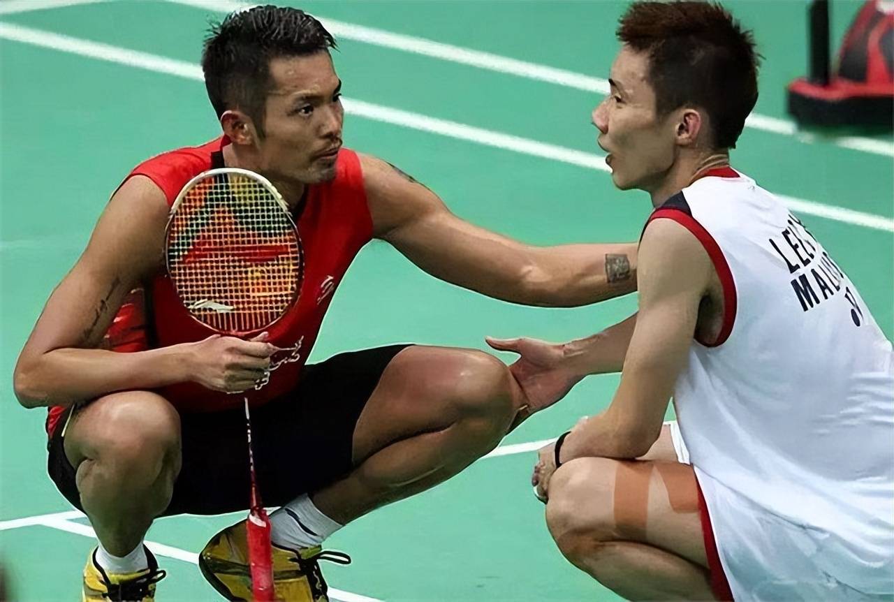 包含泰国羽毛球队力克中国羽毛球队，李宗伟完成帽子戏法的词条