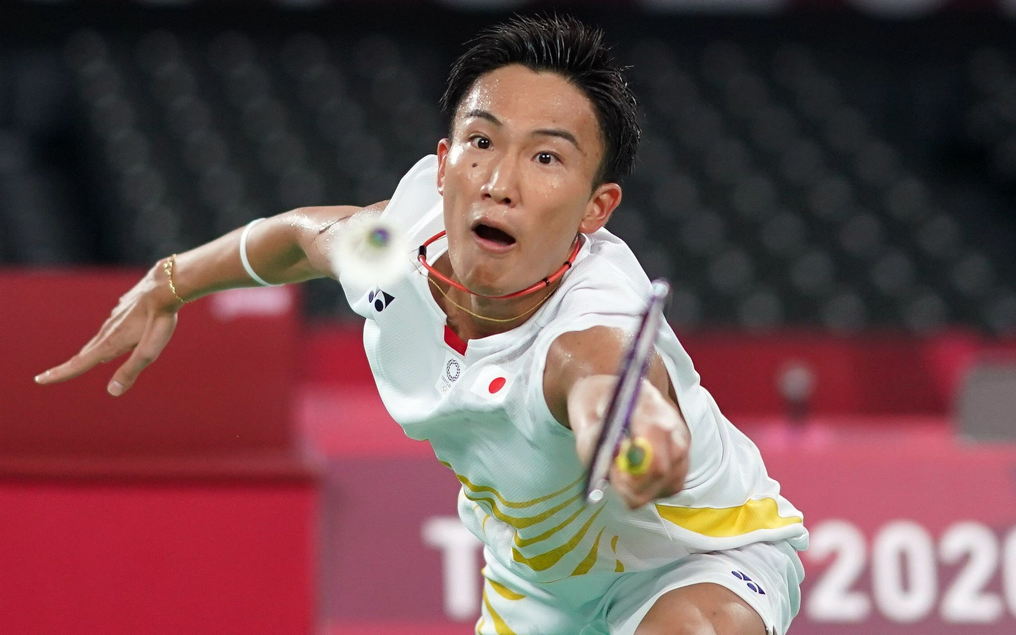 包含中国羽毛球队爆冷日本羽毛球队，桃田贤斗制霸全场的词条