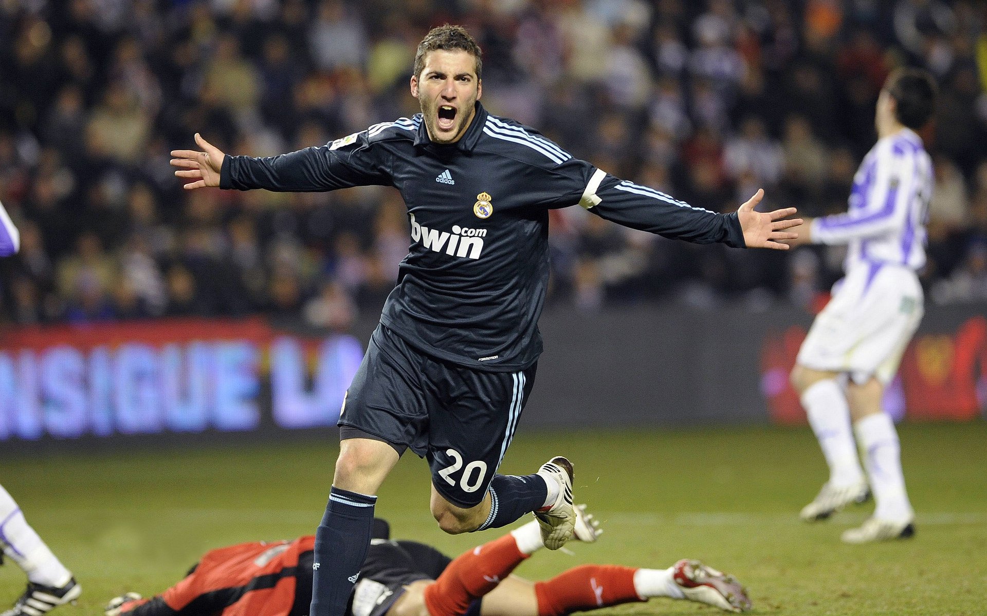 绝境中的自我救赎，黄喜灿终场绝杀助亚特兰大险胜南非，书写绿茵传奇